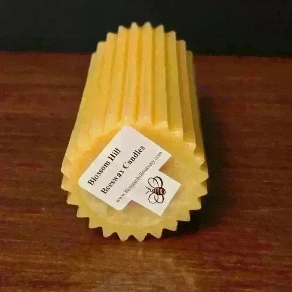 100% Beeswax Hand Crafted Ribbed  Fluted Pillar Candle - Picture 5 of 5